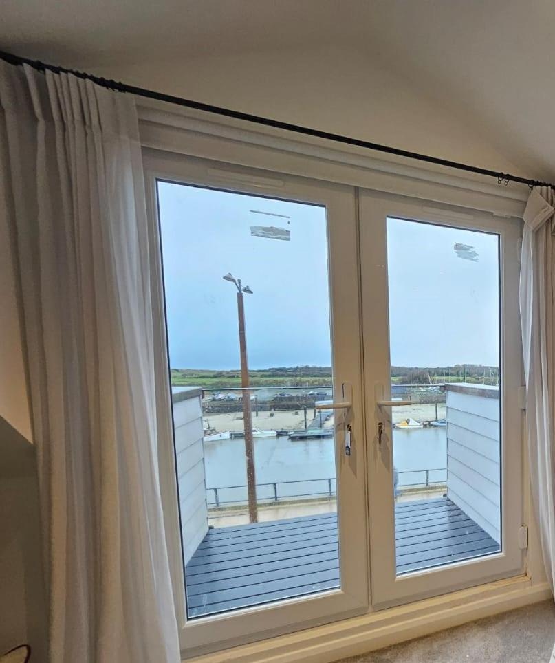 River Breeze Balcony 4 Литлхемптон Экстерьер фото