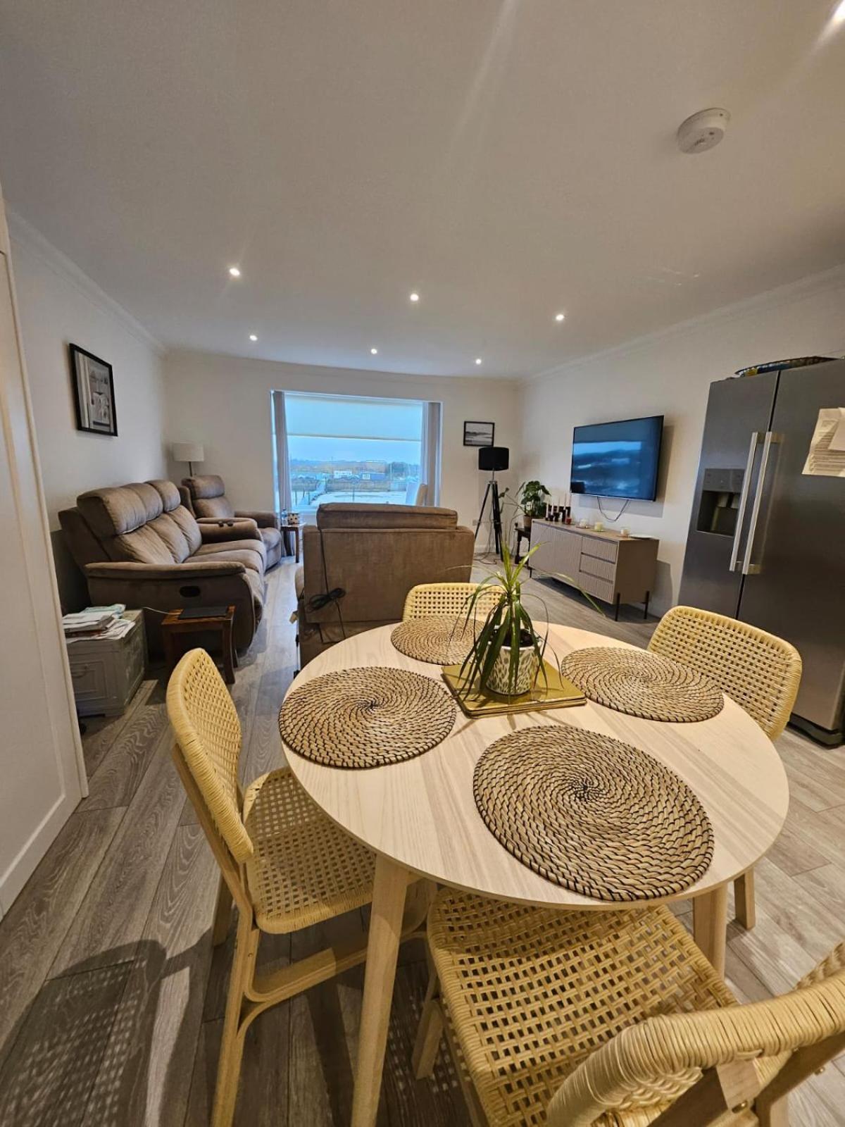 River Breeze Balcony 4 Литлхемптон Экстерьер фото